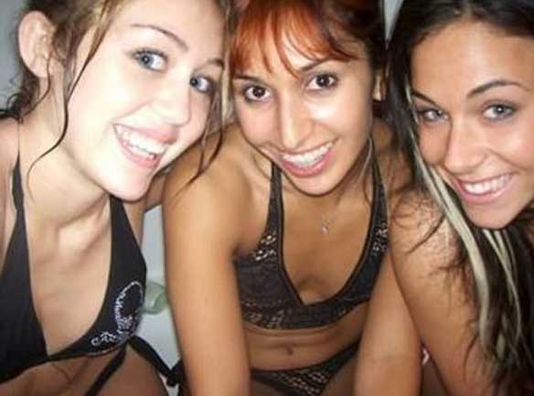 Miley Cyrus caught with her pants down?
