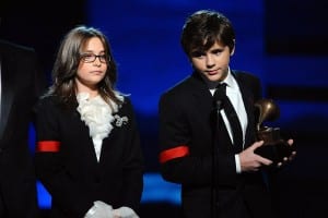 Michael Jackson's children accept his award