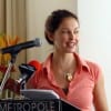 Ashley_Judd_podium