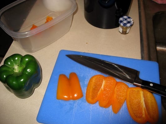 Orange peppers are delicious. Yes, you CAN slice peppers easily and without bodily injury. 