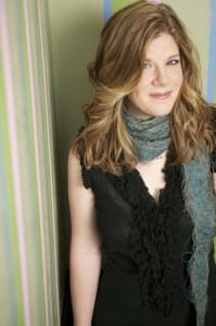 One might be happy to hear that Dar Williams has not lost that edgy, unique, creative vibe.