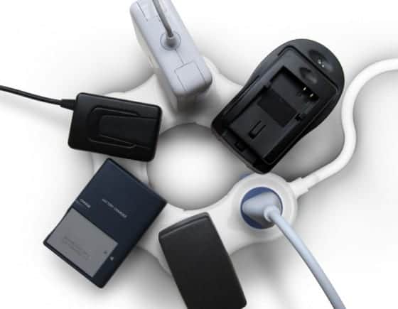 power_strip_r3_plug_management-650x505