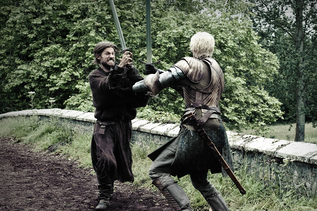 Jaime (Nikolaj Coster-Waldau) and Brienne (Gwendoline Christie) come to a stand off.